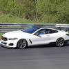 BMW M8をベースとした謎の開発車両（スクープ写真）