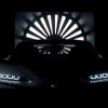 ブガッティの新型車のティザーイメージ