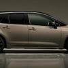 トヨタ カローラ ツーリング 特別仕様車 17インチタイヤ＆アルミホイール（マットブラック塗装／センターオーナメント付）
