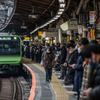 JR東日本の在来線減便は首都圏の通勤時間帯にも及ぶ。写真は山手線。