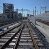 竹ノ塚駅付近の高架複々線。