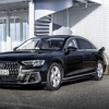 アウディ A8 改良新型にPHV、燃費は50km/リットル…欧州発売