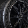 【ミシュラン パイロットスポーツ5】タイヤのデザイナーに聞いた「より黒く見える新技術」とは