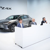 トヨタ自動車の新型電気自動車、bZ4X発表会