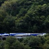 木次線名物のトロッコ列車『奥出雲おろち号』。2023年度限りで運行を終了する予定となっている。