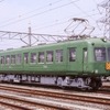 現在の上田電鉄で運用されていた5000系デハ5001号。緑の塗色と張殻構造の車体が持つ独特の車体裾部が「青ガエル」と言われる所以だった。1993年。