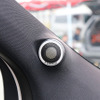 高性能な市販「AV一体型ナビ」がシステムに組み込まれたオーディオカーの一例（製作ショップ:カーファイ＜神奈川県＞）。