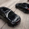 BMW X5 エディションブラックバーミリオン（左）とX6 エディションブラックバーミリオン（右）
