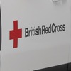 ランドローバー・ディフェンダー 130 の英国赤十字仕様