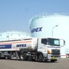 廃食油が原料…再生燃料をタンクローリー車で使用