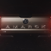 VWの新型ピックアップトラック、荷台ゲートに『アマロック』の大きなロゴ…今夏実車発表へ