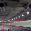 トンネル内でよく見かけるジェットファン。進行方向の出口方向へと煙を誘導する