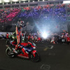 優勝した#33 Team HRC（長島哲太）のウイニングラン