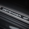 ランドローバー・ディフェンダー 110 V8 ボンドエディション