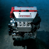 1998cc DOHC・i-VTEC K20A エンジン（ホンダ シビックタイプR）