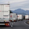トラック隊列走行の普及へ、国際標準「ISO4272」発行---事故減少や燃費向上