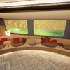 新観光列車の車内イメージ。「お客様が歓談･地域の方々によるイベントを楽しめる」というフリースペースが設けられる。