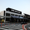 熊本空港こと、阿蘇くまもと空港。年間利用者数は2011年度以来増加傾向で、2018年度には過去最高の346万人を記録したが、コロナ禍の2020年度はその4分の1程度にまで減少している。