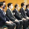 開所式にはNTTドコモ、KDDI、ソフトバンク、楽天モバイルの4社の役員が顔を揃えた(奥2人目から順に)