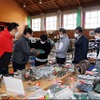展示部品は手に取ってさまざまな角度から見ることができる
