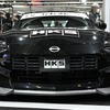 HKSは新型Z用パーツを続々開発中！新開発のカーボンエンジンカバー＆ダクトに注目…東京オートサロン2023