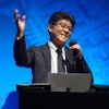 マイクロソフトで自動車・モビリティ産業担当ディレクター 江崎智行氏（「次世代のモビリティ“Car to Cloud”」講演にて）