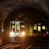 トンネル内の信号場で撮影会… 西武秩父線で101系と4000系の並びが実現　4月22-23日
