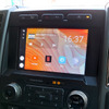 「純正CarPlayシステム」に「車載用Android端末（VISIT）を接続したときの様子。