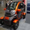 ワイヤーハーネスをコアテクノロジーとした超小型モビリティ用プラットフォームの事例として展示された車両