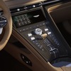 アストンマーティン DB12ヴォランテ