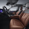 BMW i5 のロングホイールベース（中国仕様）