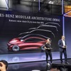 メルセデスベンツの新型EV。手前は『コンセプトCLAクラス』。続いて『CLAシューティングブレーク』、『GLB』、『GLA』の各次期型の可能性も（IAAモビリティ2023）
