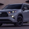 トヨタ・ハイランダー の2024年モデルの「ナイトシェード・エディション」