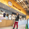SUGO CAFEの店内は明るくオシャレ