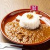 看板メニューの「85カレー」は酒粕がルーにブレンドされている。