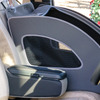 助手席で使用する「ペットシートプラスわん2」はエアバッグが展開した際に干渉しないよう設計されている。