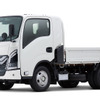 いすゞ エルフ、広々キャビンの新モデルを追加…国内小型トラック初