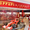 フェラーリストア、英国第1号店がオープン