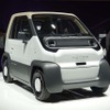 24年夏頃にはCiKoMa（サイコマ）の技術を搭載する二人乗りの四輪電動モビリティ『Honda CI-MEV』も搭乗予定。写真はジャパンモビリティショー2023に出展された車両