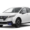 日産ノート AUTECH CROSSOVER：ピュアホワイトパール