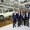 VW『ゴルフ』、生産50周年を祝う…次世代モデルは電動化へ