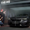 BMW『M5』新型、ワールドプレミアの瞬間…グッドウッド2024