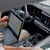 航続が短い？ ポルシェ『718ボクスターEV』プロトタイプの車内を撮影…スポーツカーとして差異化