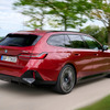 BMW i5 ツーリング