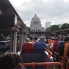 「国会議事堂の高さは……」。流暢なガイド