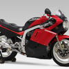 ヨシムラから『GSX-R1100（GU74A）』用マフラー「手曲デュープレックス・チタンサイクロン・ボンネビル」発売