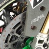 チームスズキCNチャレンジの鈴鹿8耐参戦マシンに装着されたサンスターの環境対応ブレーキ