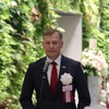竣工式で挨拶をするクラウス・メーダ―氏