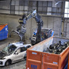 BMWのリサイクルセンターで解体される車両。その多くは量産前のテスト車両