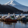 河口湖畔から見る富士山